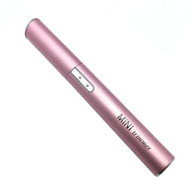 TONGTLETECH shaping eyebrows in-use showing precise control for neat brows