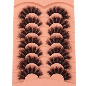 TOOCHUNAG lashes applied on eye demonstrating volume and blend