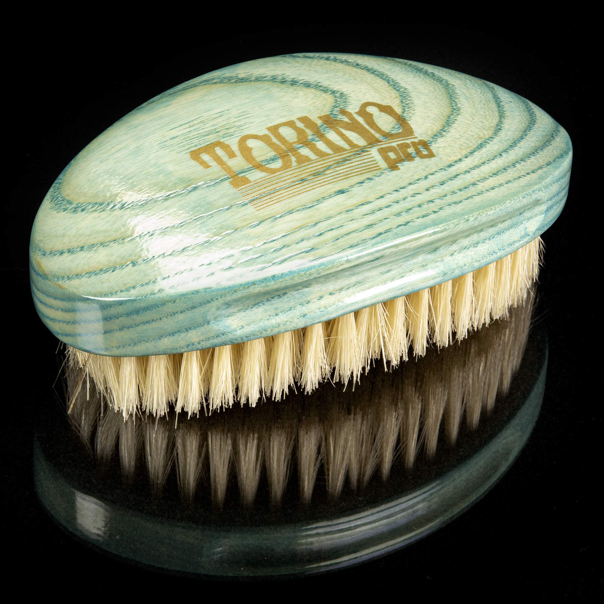 Brush King Torino Pro close-up of 100% boar bristles highlighting gentle firm pull