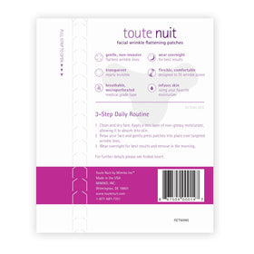 Toute Nuit patch applied on forehead demonstrating discreet smoothing effect