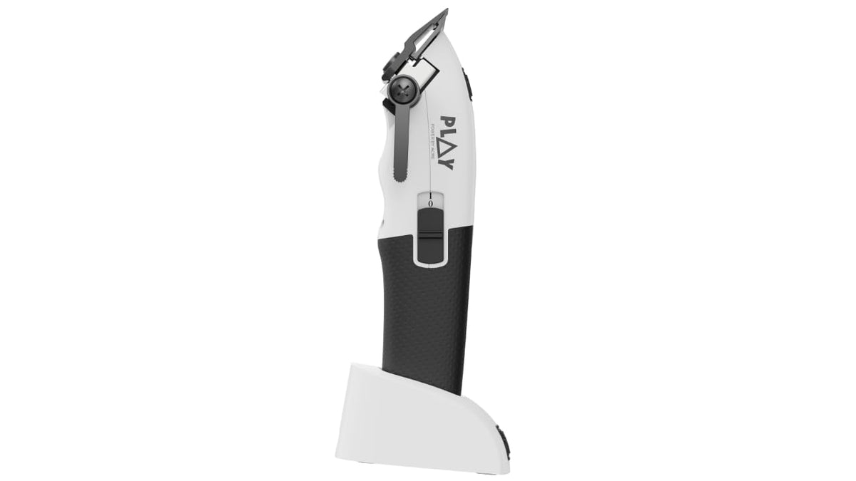 TPOB clipper in use during a haircut showing smooth cutting benefit