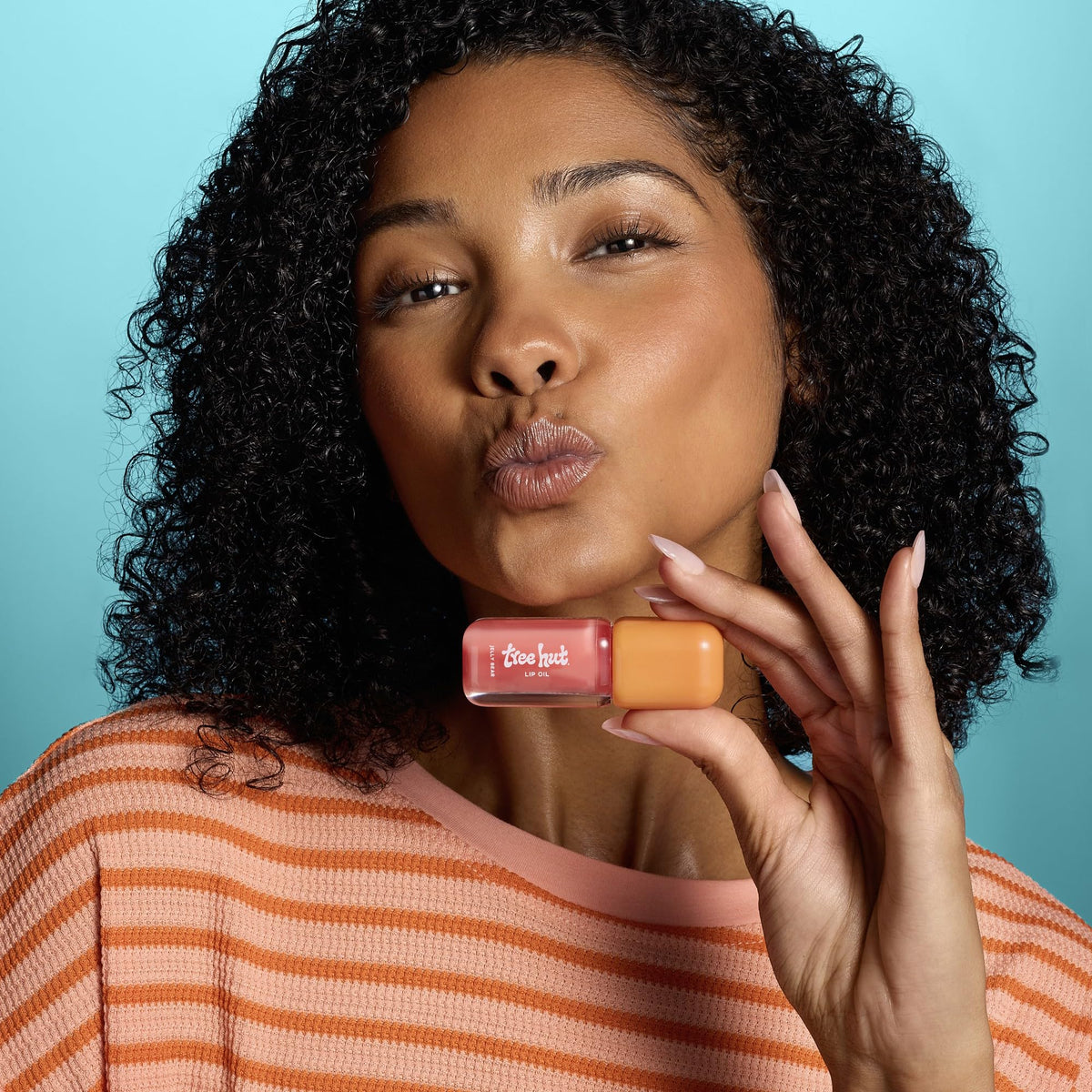 Tree Hut oversized plush applicator close-up for smooth application