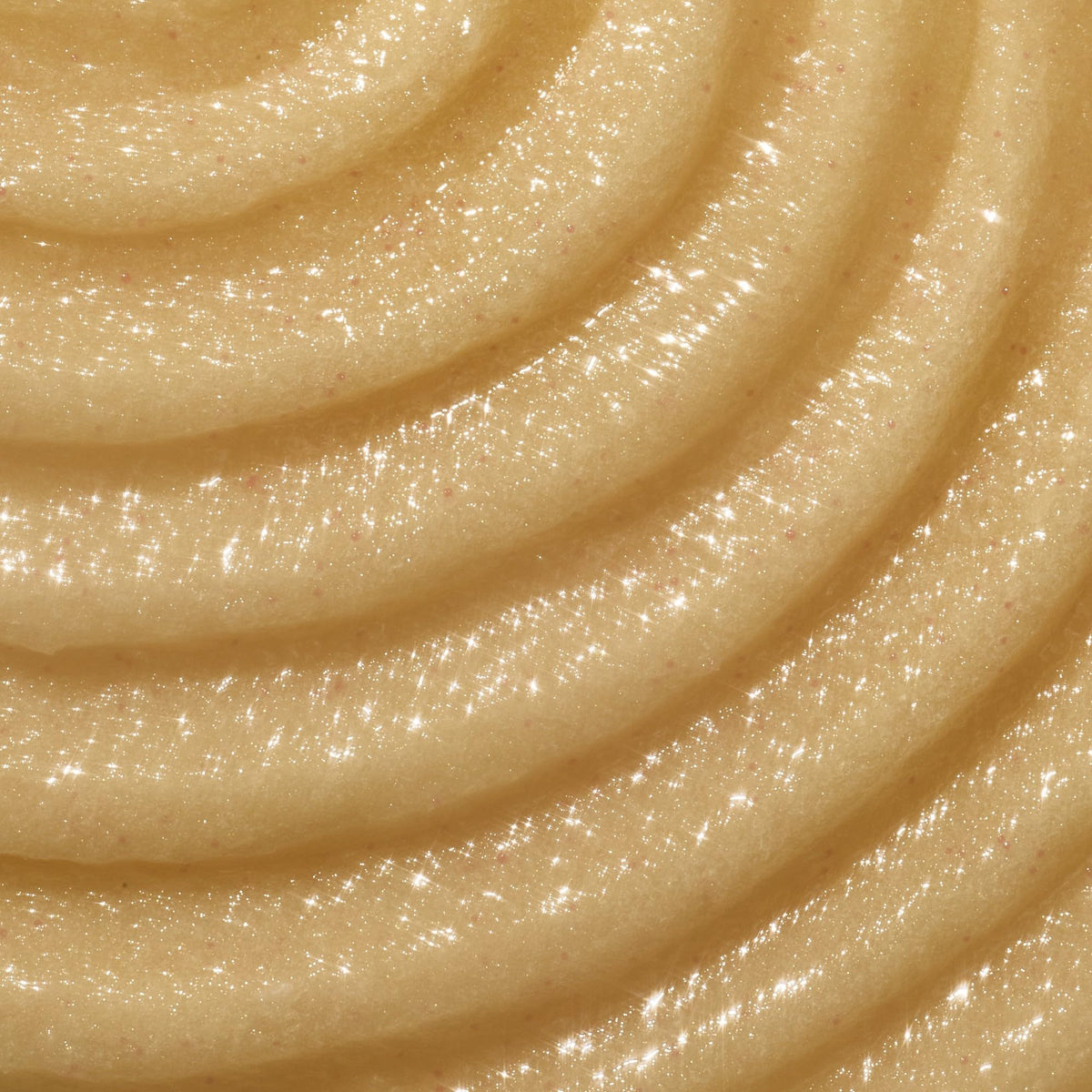 Tree Hut shave oil droplet on skin demonstrating smooth shave protection