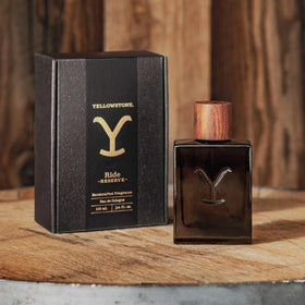 Tru Western cap and neck detail highlighting premium bottle finish