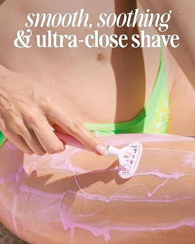 Truly Beauty close-up of five blades and gel bars highlighting smooth glide benefit