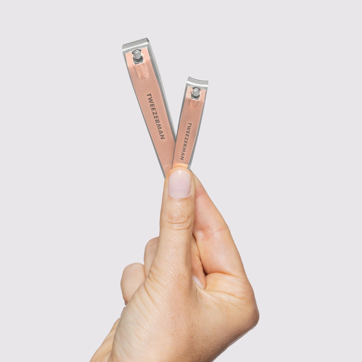 Tweezerman close-up of curved fingernail blade demonstrating contour-following precision