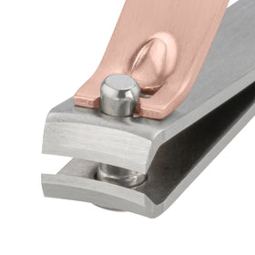 Tweezerman close detail of straight toenail blade offering strong, even toenail cutting