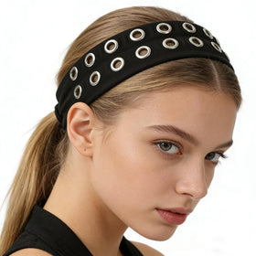 Uchyius headband worn front on model demonstrating secure hold and style