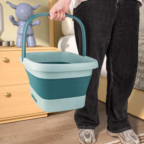 Udefineit interior texture and drain area illustrating easy cleaning and water release benefit