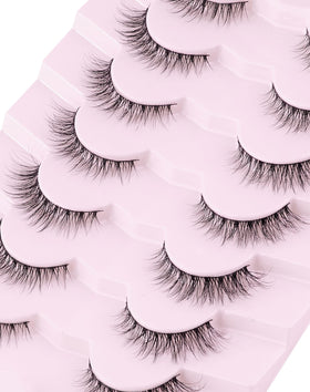 Ukrizi UK222 lashes stored in tray preserving shape and longevity