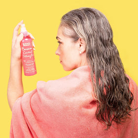 Umberto Giannini before and after hair demonstrating detangling benefit
