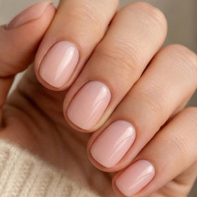 UNA GELLA front packaging showing 32-piece kit and nude pink benefit: salon look