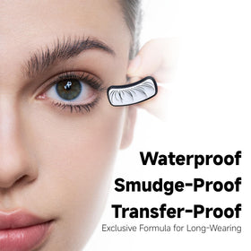 Unicos ultra-fine eyeliner tip demonstrating precision control