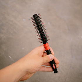 UPPERCUT DELUXE non-slip handle closeup for secure grip and control