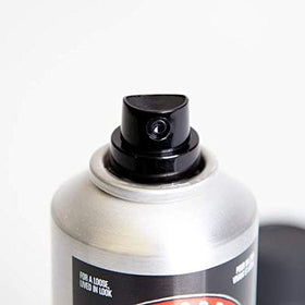 UPPERCUT DELUXE spray mist adding textured finish and natural volume to hair