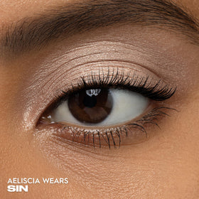 URBAN DECAY Sin pan close-up revealing velvety shimmer texture and smooth finish