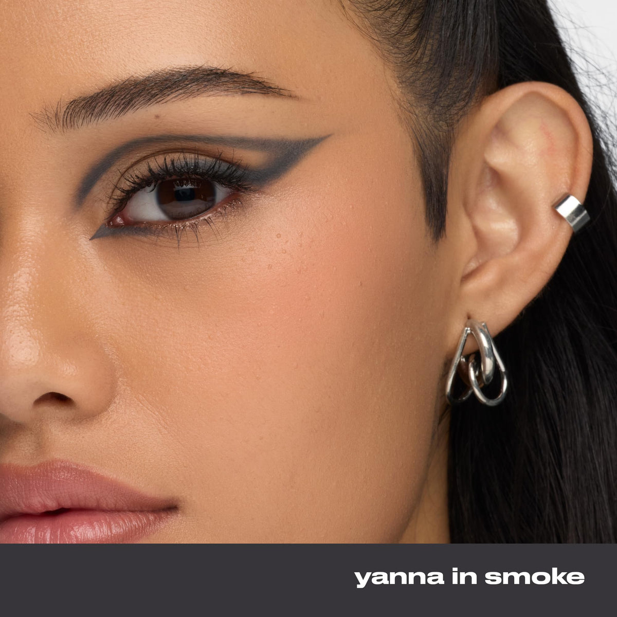 URBAN DECAY smudged smoky eye demo showing blendable, long-lasting wear