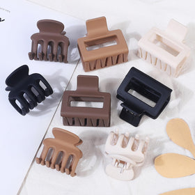 USDNICE clips securing a half-up hairstyle demonstrating discreet, comfortable hold