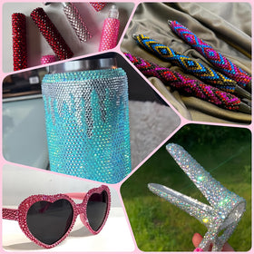 UWETIME small gems applied to nails demonstrating fine-detail embellishment and shine