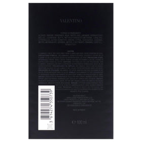 Composition ingredients display with lavender, vetiver and wood reflecting scent notes