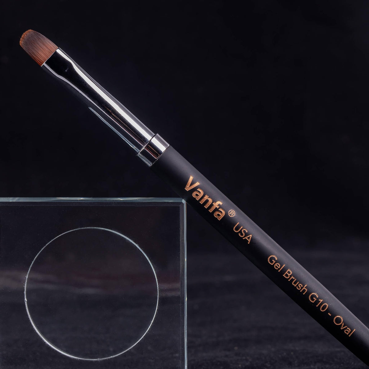 Vanfa G10 synthetic bristles close-up showing fine texture and control