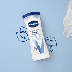 Vaseline recyclable bottle label with 50% recycled plastic message