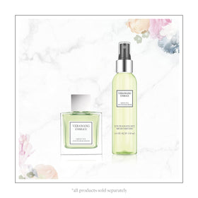 Close-up of Vera Wang label displaying scent name and clear details