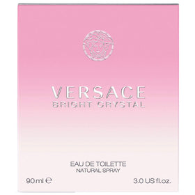 Versace Bright Crystal cap close-up highlighting bottle detail and luxurious finishing touch