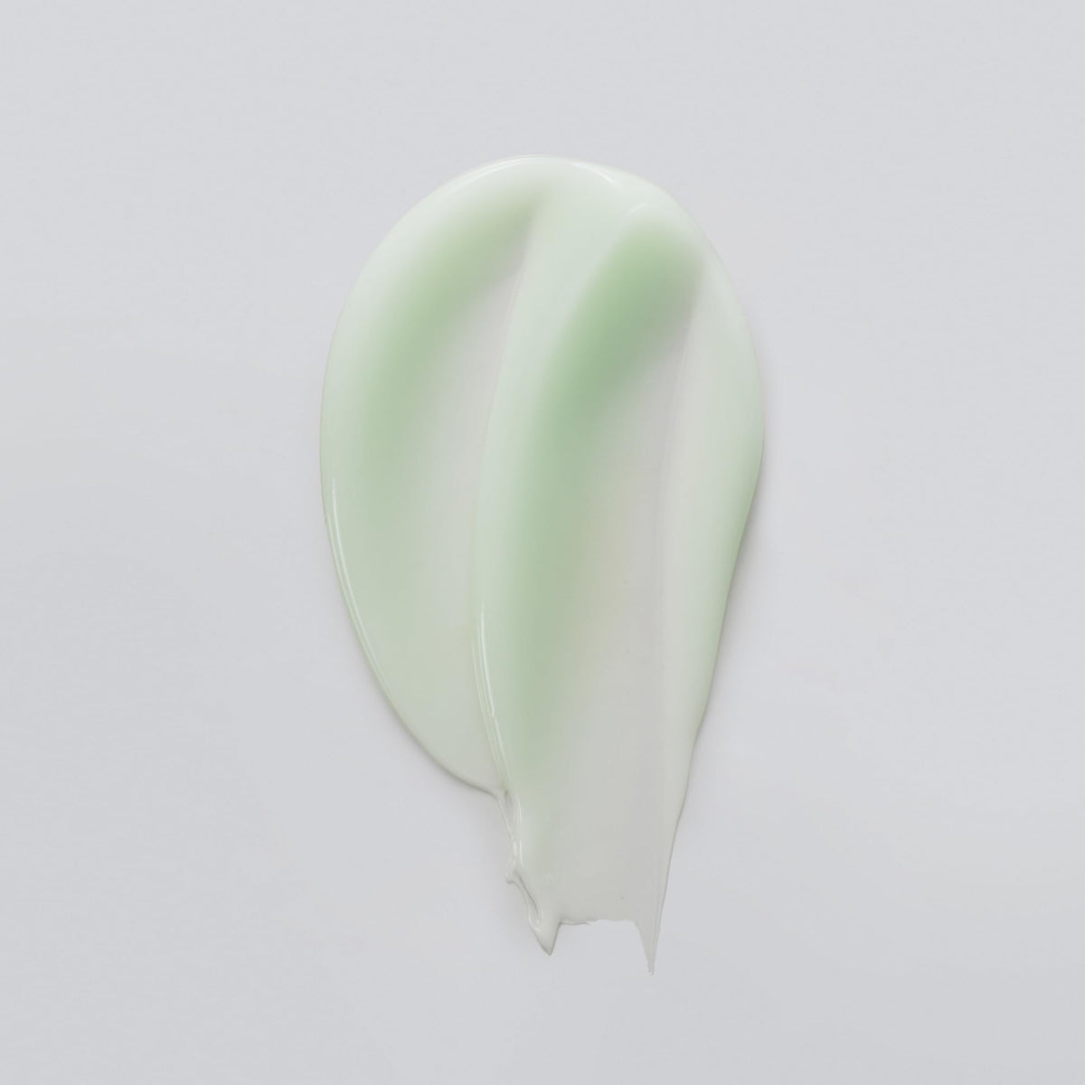 Versed pump close-up dispensing serum for precise, easy nighttime use