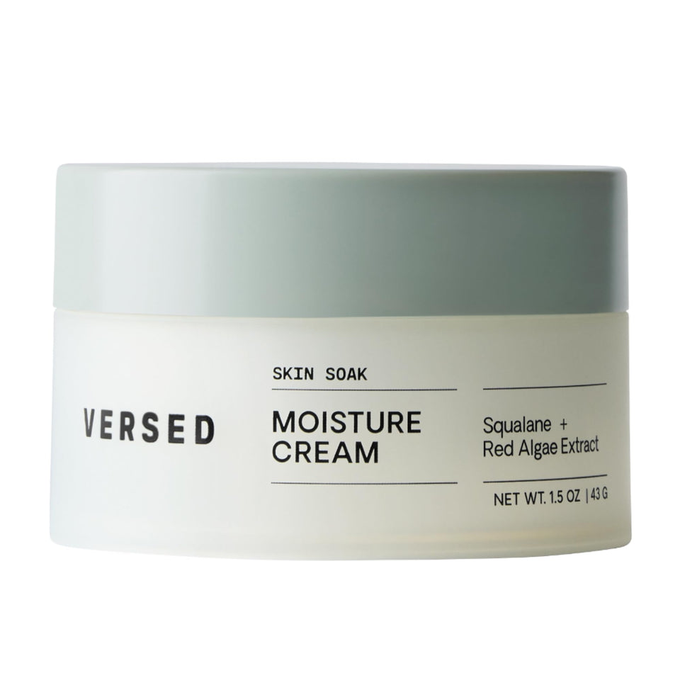 Versed Skin Soak front jar showing label and compact size, indicates travel-friendly moisturizing solution