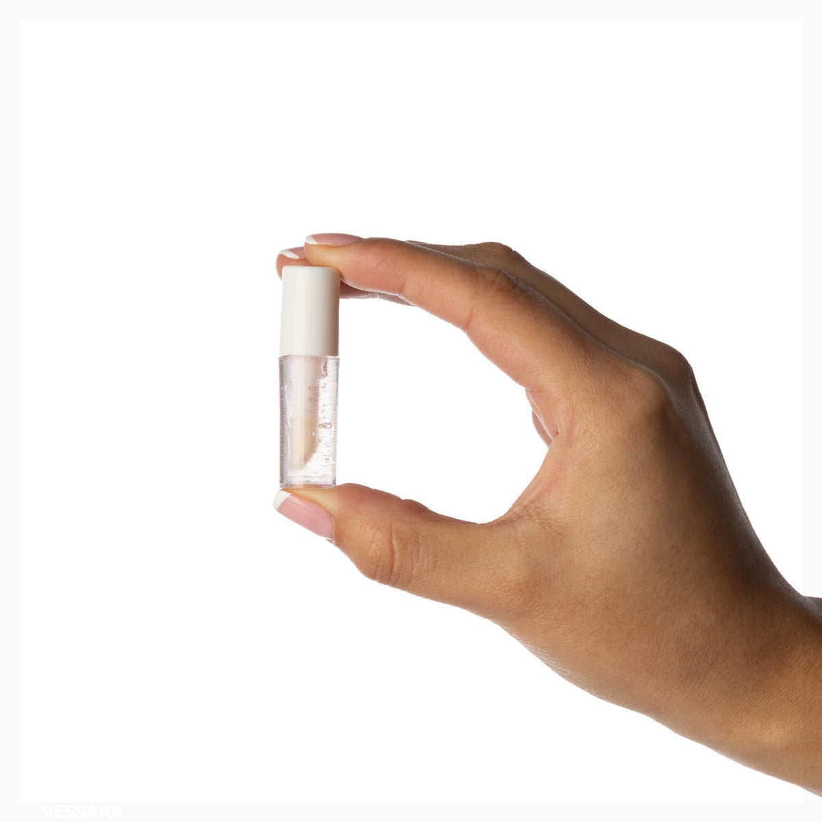 Vessara mini sponge blending showing smooth, seamless coverage on skin