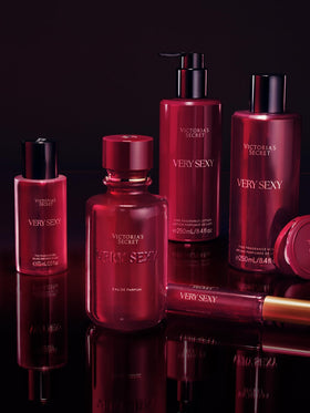 Victoria's Secret mist cloud texture demonstrating fine spray for subtle fragrance coverage