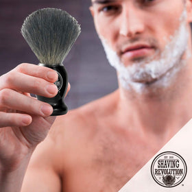Viking Revolution wet bristles ready for use and rinsing to stay clean longer