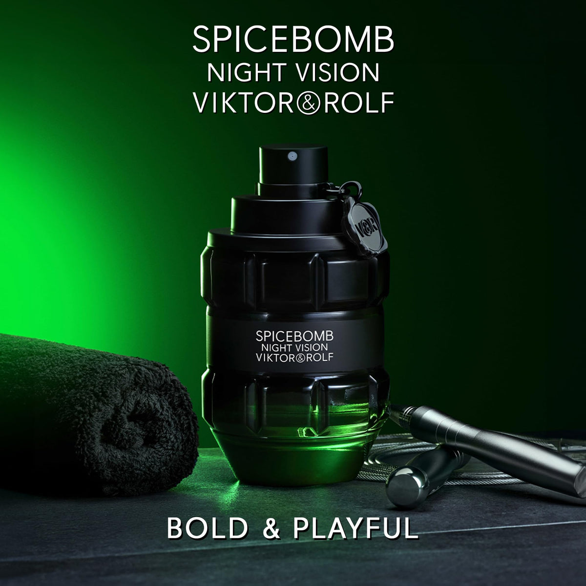Viktor&Rolf Spicebomb Nightvision spray in use demonstrating evening-ready projection