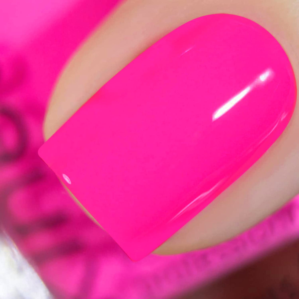 Vishine bottle front view showing hot pink color and 15ml volume benefit
