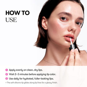 VT COSMETICS Reedle Shot held in hand to show compact size and travel-friendly convenience