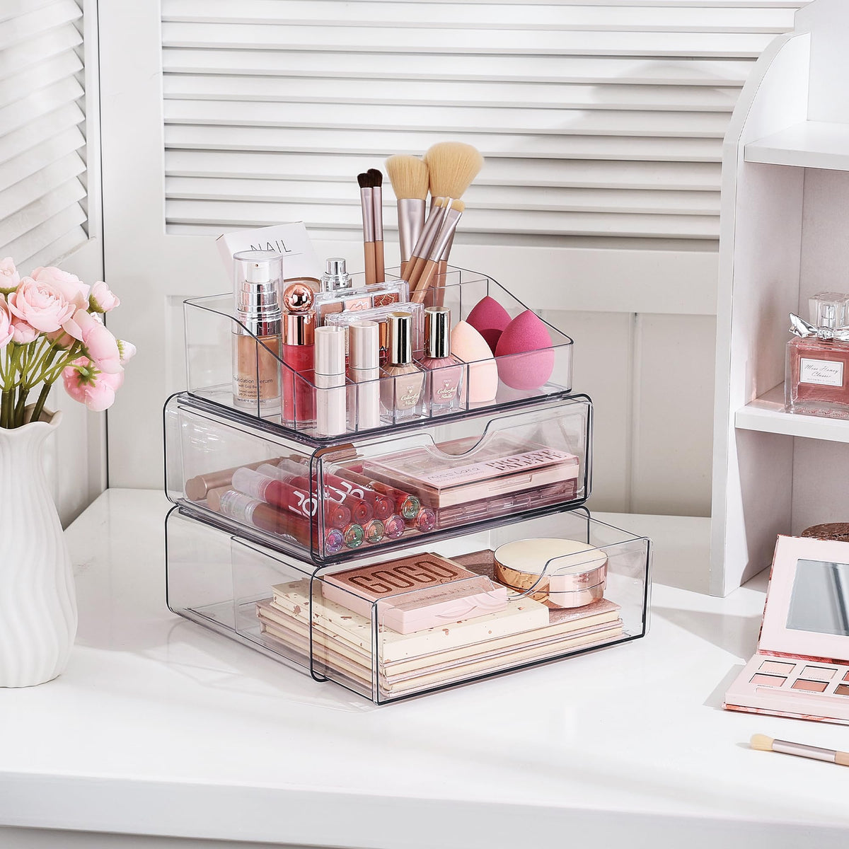 Vtopmart underside with anti-slip pads keeping organizer stable on counters