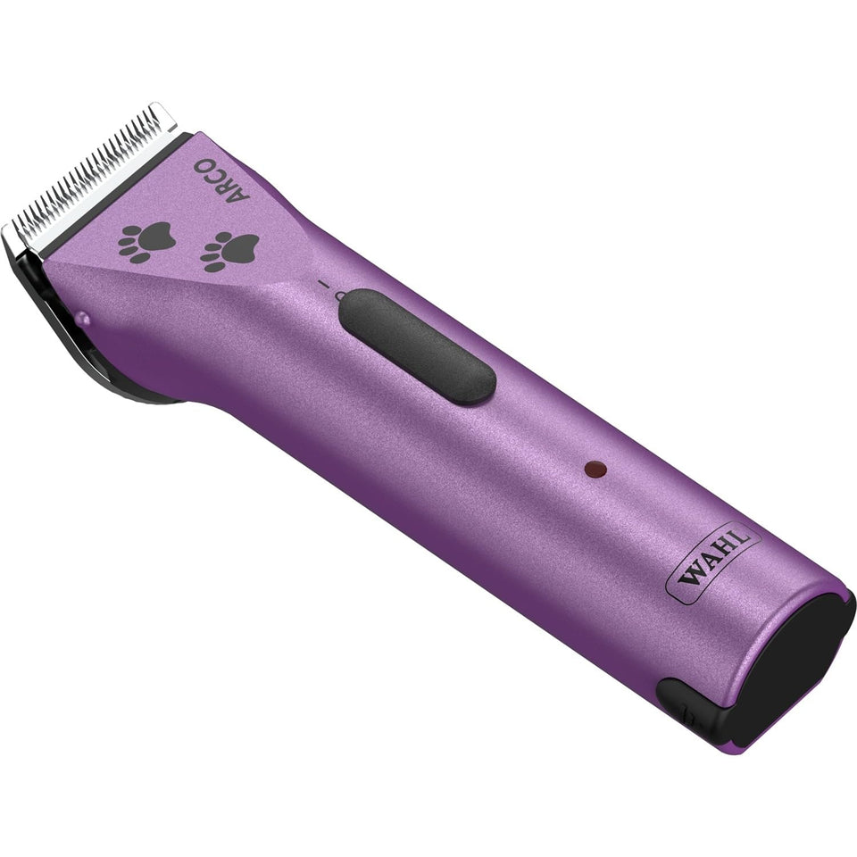 Wahl Arco clipper front view showing ergonomic handle and slim profile for comfortable control