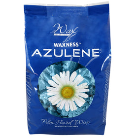 Close-up of Waxness azulene beads texture highlighting smooth melting and clean application benefit