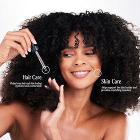 Well's Oil aloe vera oil texture pool highlighting lightweight, smooth consistency