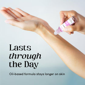Well's Oil clear oil texture in droplet highlighting concentrated longevity