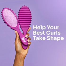Wet Brush side profile of Curl Shaper highlighting ergonomic shape for comfortable grip
