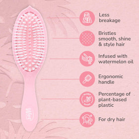 Wet Brush cushioned pad detail showing flexible surface for scalp comfort benefit