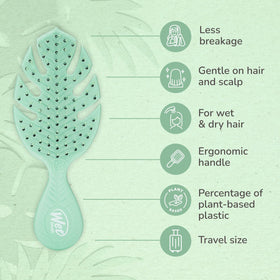 Wet Brush Go Green bristle closeup showing IntelliFlex bristles for gentle detangling