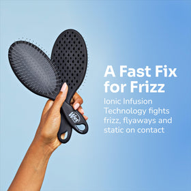 Wet Brush IntelliFlex bristles close-up preventing breakage and easing tangles
