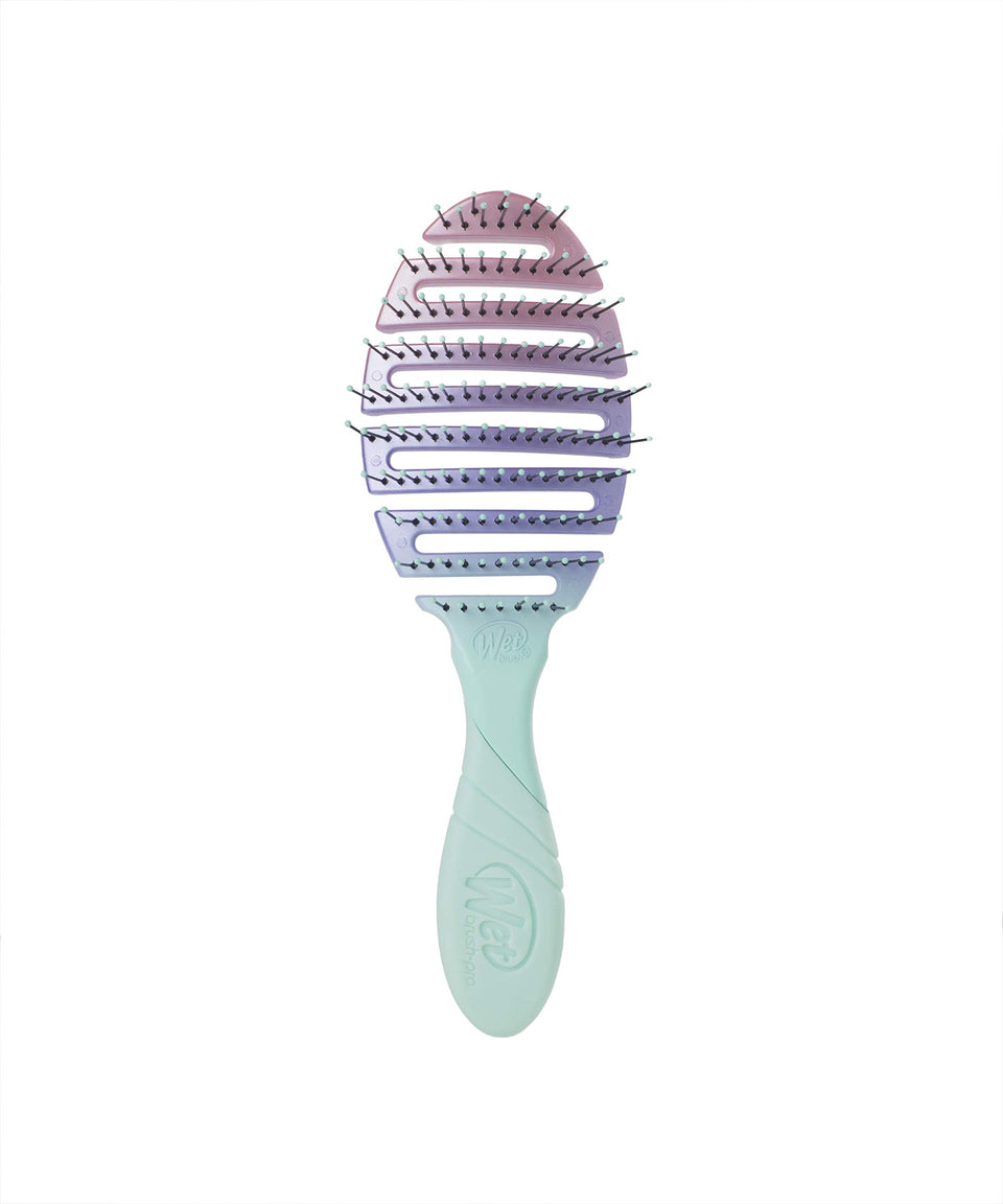 Wet Brush Pro Flex Dry front view showing ombre finish and ergonomic handle, for easier styling