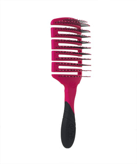 Wet Brush Pro Flex close-up of IntelliFlex bristles and cushion, gentle on hair and scalp