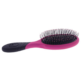 Wet Brush Pro vented barrel close-up speeding airflow for faster blow-drying