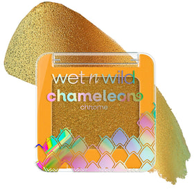 wet n wild Comet Culture front pan showing multi-chrome finish and vibrant payoff