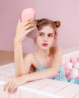 WOBSION mirror in gift box packaging ideal as a present for beauty lovers